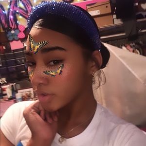 Meet your Posher, Kinanna